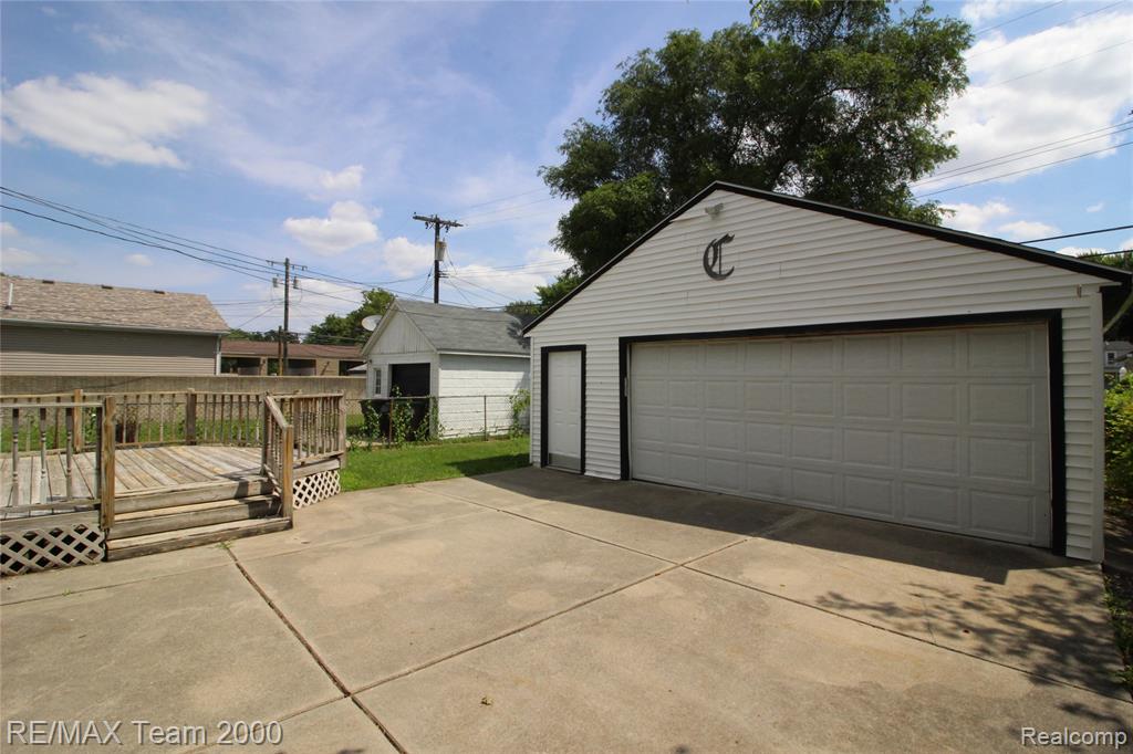5847 WEDDEL Street, Taylor, MI — Photo 4