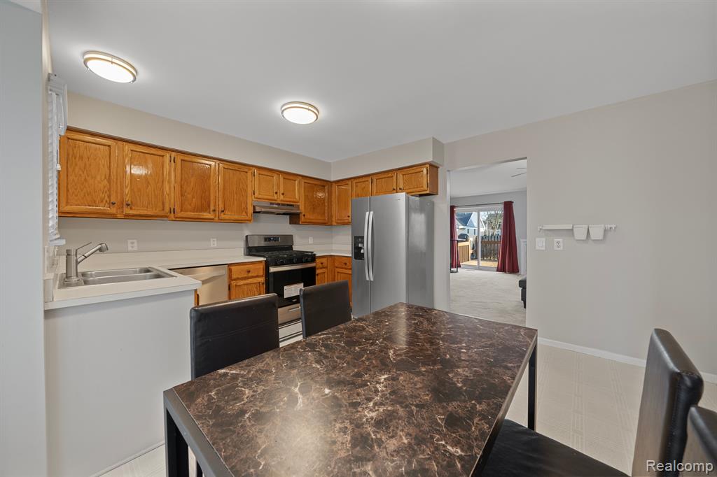 46457 SWANMERE Drive, Canton, MI 48187 — Photo 9