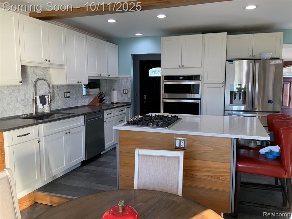 9130 E Bassett Court, Livonia, MI 48150 — Photo 29