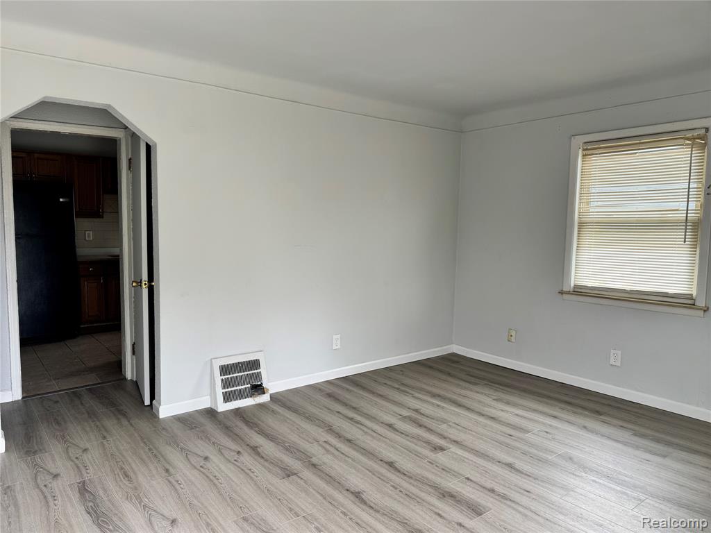 9425 Marlowe, Detroit, MI 48228 — Photo 2