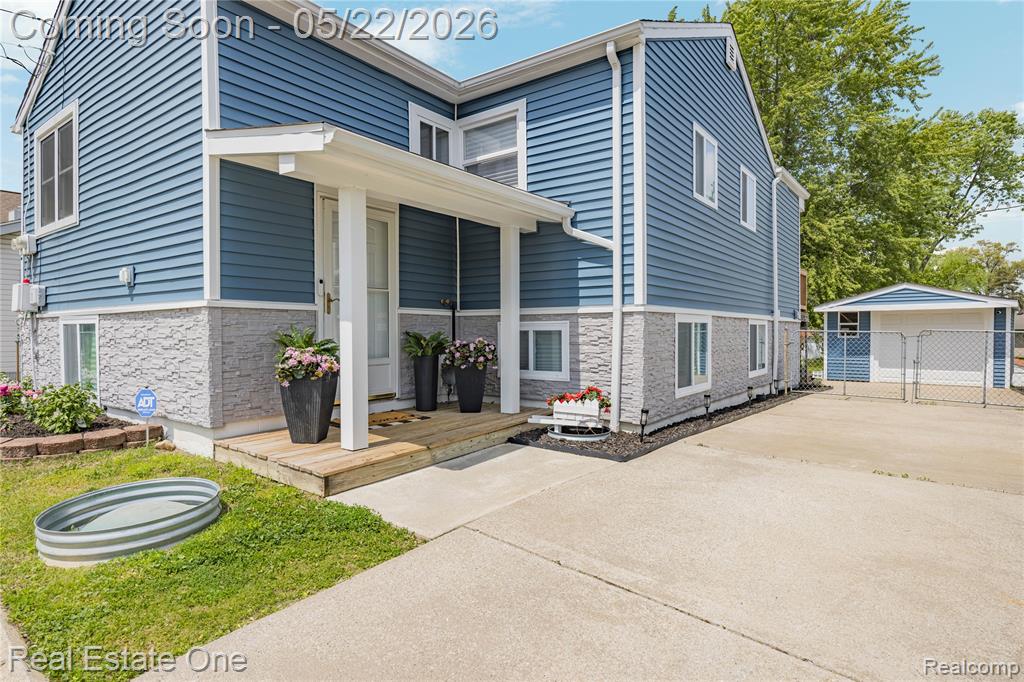 9136 Buckingham Street, White Lake, MI — Photo 4