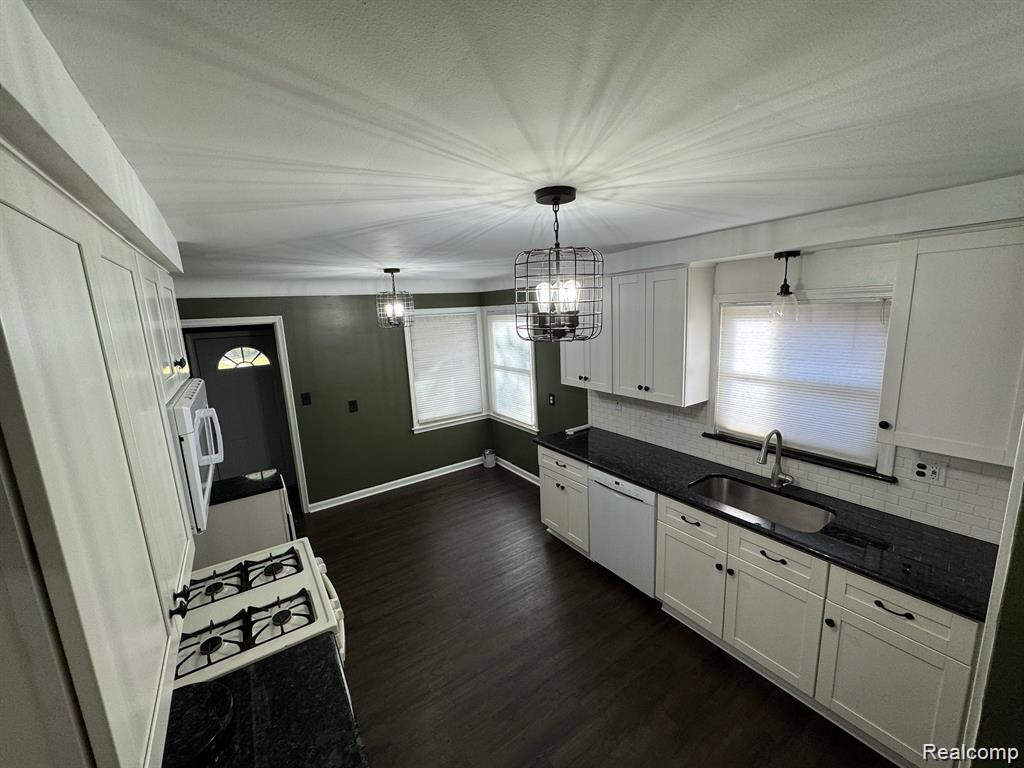 405 N LAFAYETTE Street, Dearborn, MI 48128 — Photo 10