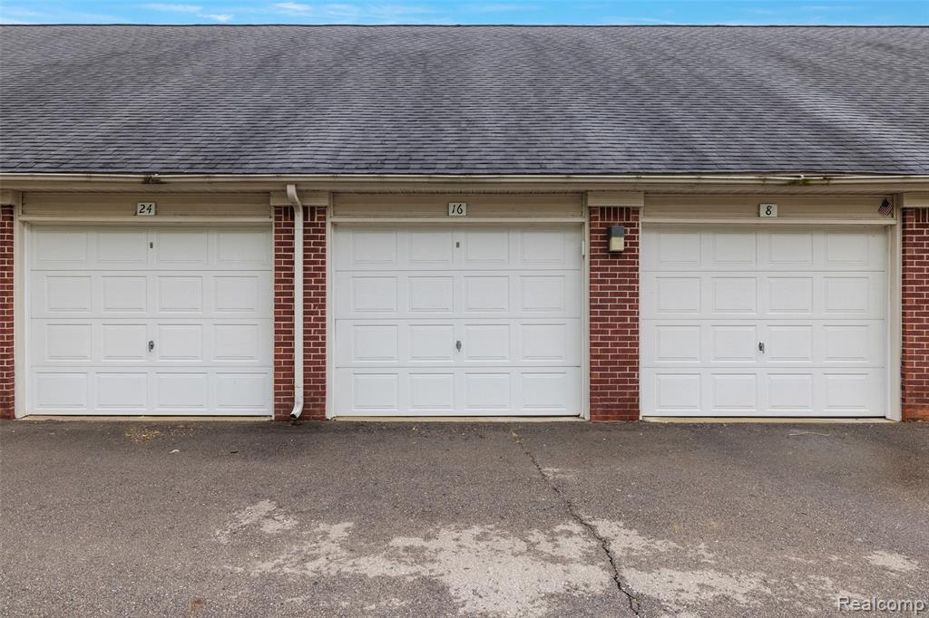 6600 TRILLIUM VILLAGE Lane, 23, Clarkston, MI — Photo 51