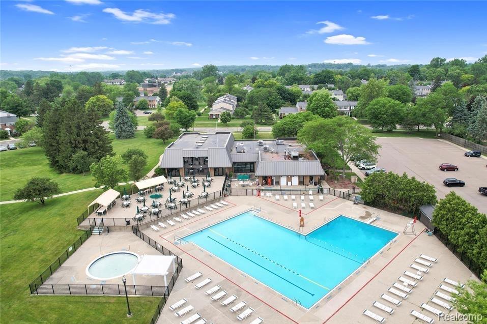20204 Longwood Court, Northville, MI 48167 — Photo 22