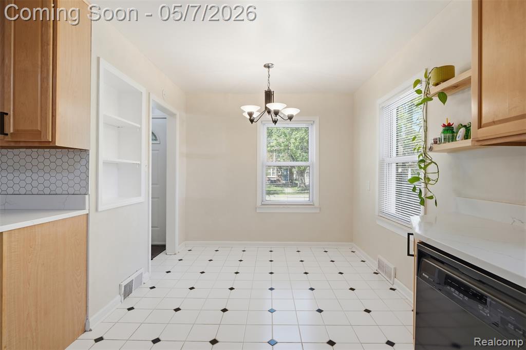 6595 Winona Avenue, Allen Park, MI 48101 — Photo 8