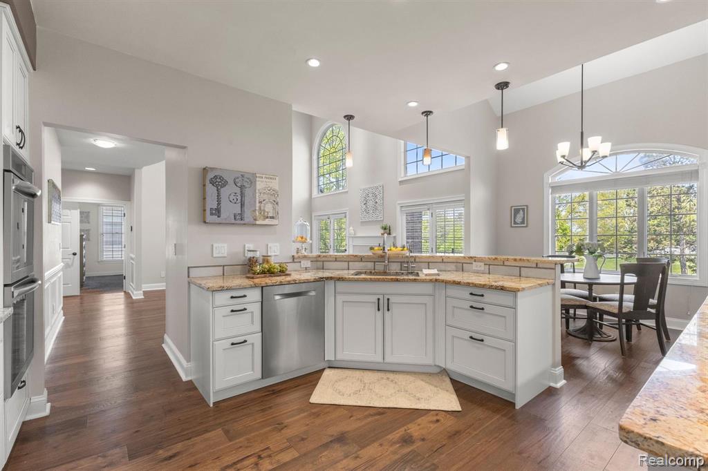 15428 BAY HILL Drive, Northville, MI 48168 — Photo 18