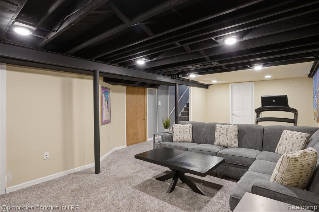 4602 Groveland Avenue, Royal Oak, MI 48073 — Photo 31