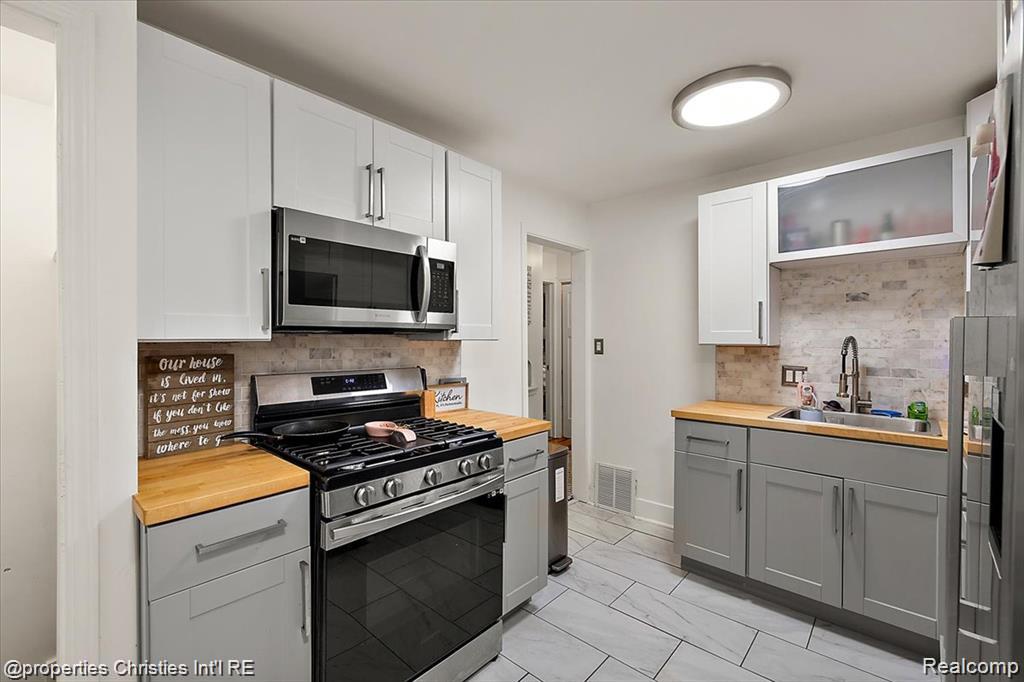 9288 Camley Street, Detroit, MI 48224 — Photo 8