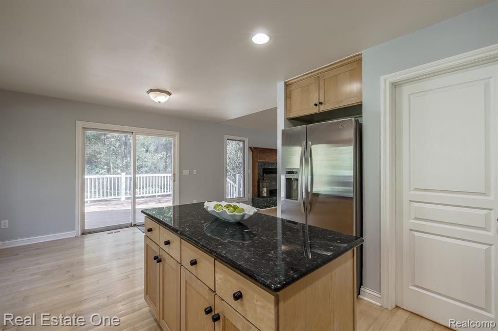 5690 White Lake Road, Clarkston, MI — Photo 21