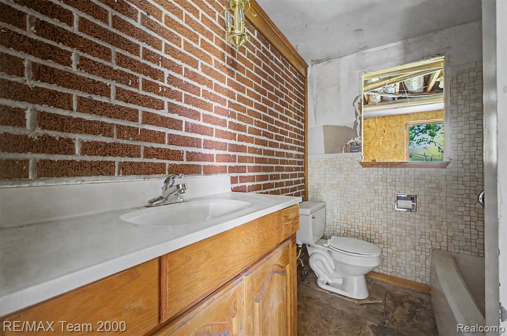 2145 Oakville Waltz Road, Ash, MI 48164 — Photo 34