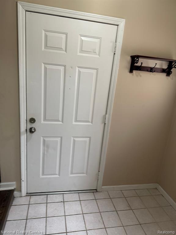 45068 RUDGATE Road, Canton, MI 48188 — Photo 37