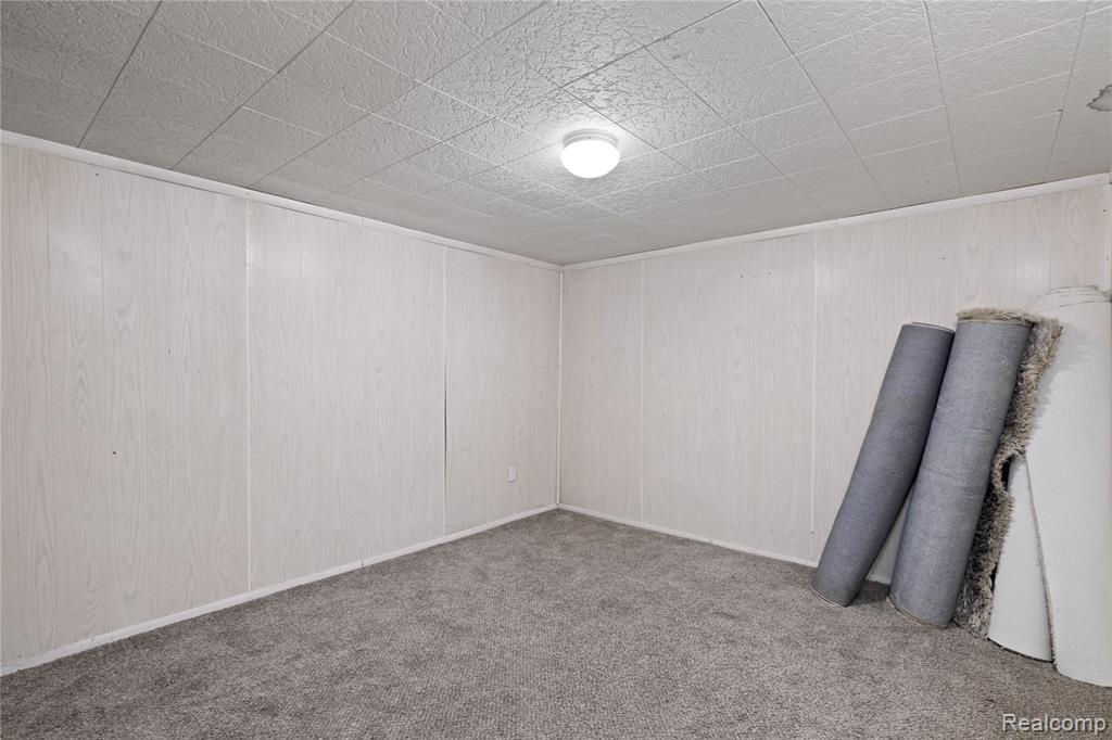 7604 Robinson Avenue, Allen Park, MI 48101 — Photo 16