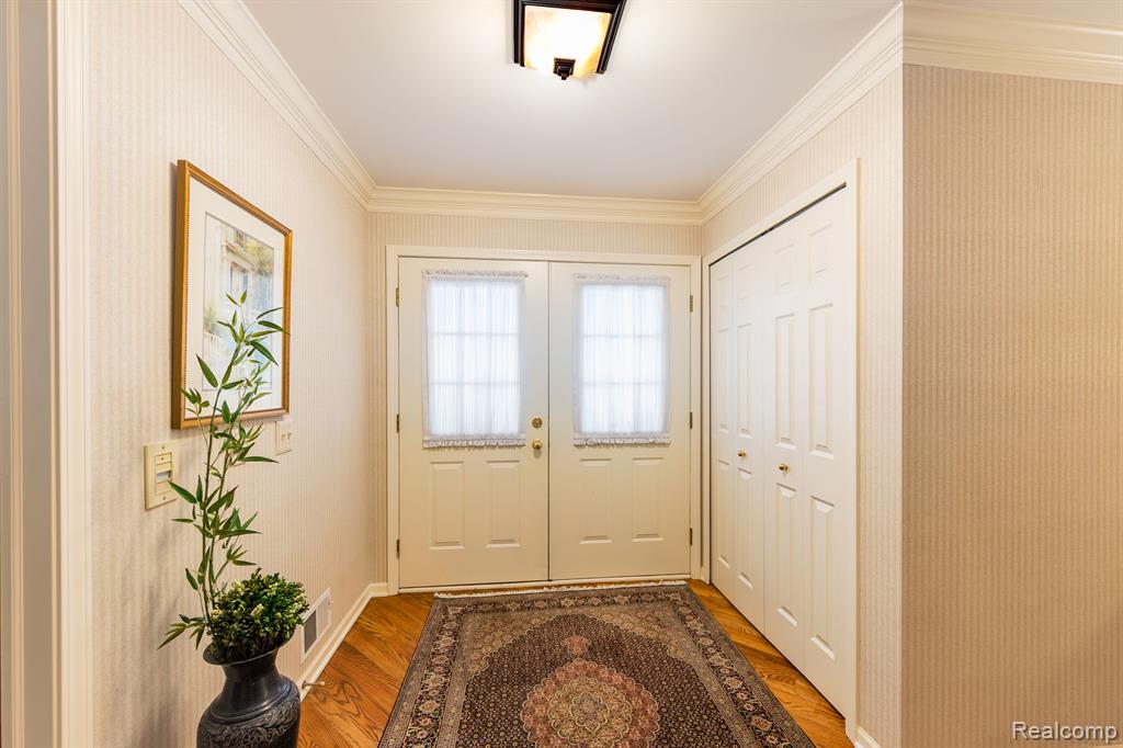 4467 GOLF VIEW Drive, Brighton, MI 48116 — Photo 14
