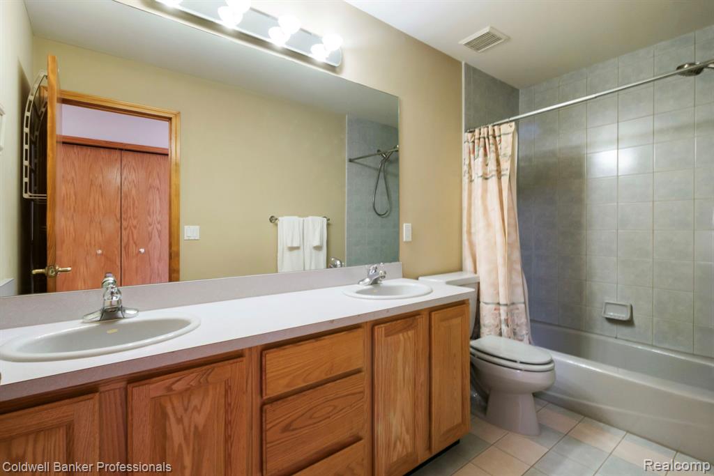 49906 Fuller Court, Plymouth, MI 48170 — Photo 40