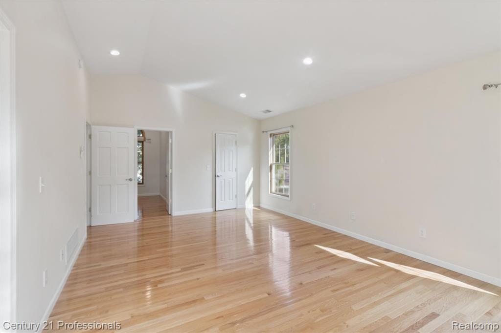 910 Jeffrey Drive, Northville, MI 48167 — Photo 28