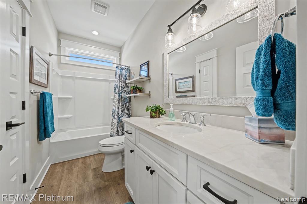 9860 Havendale Drive, Brighton, MI 48114 — Photo 24
