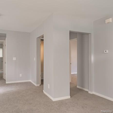 18557 Kenosha Street, Harper Woods, MI 48225 — Photo 21