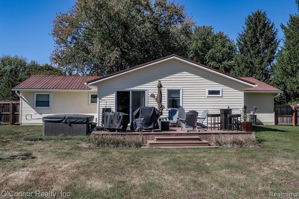 3082 Stoneybrook Lane, Port Huron, MI 48060 — Photo 25