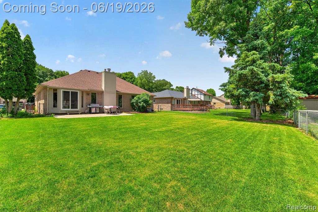 46362 Springhill Drive, Utica, MI 48317 — Photo 42