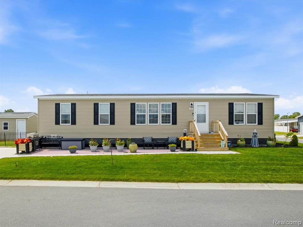 287 Rosebud Court, Port Huron, MI 48060 — Photo 22