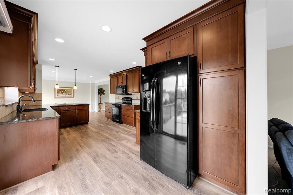 45300 White Pines Drive, Novi, MI — Photo 12