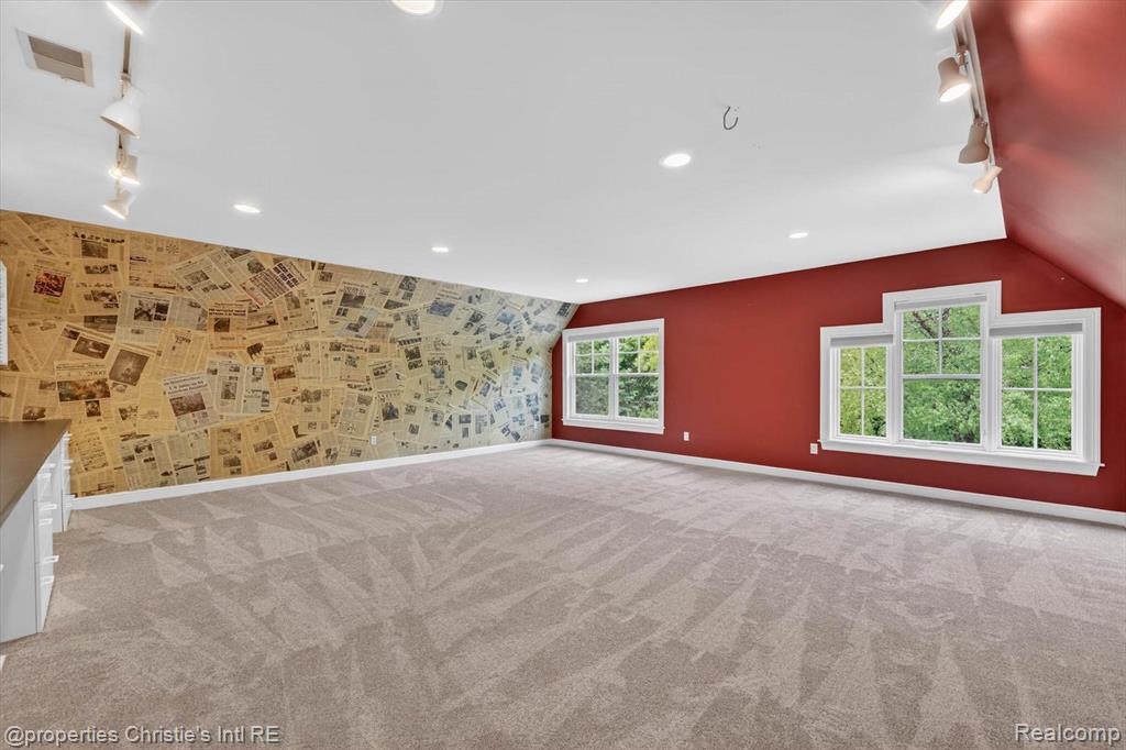 1330 Oxford Road, Beverly Hills, MI 48304 — Photo 40