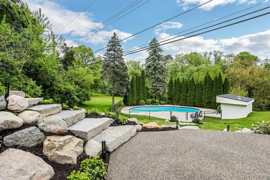 941 Viewland Drive, Rochester, MI 48309 — Photo 10