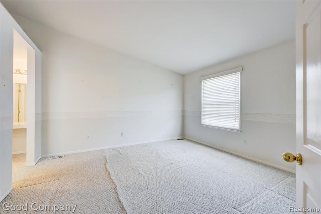 7354 Birkshire, West Bloomfield, MI — Photo 14