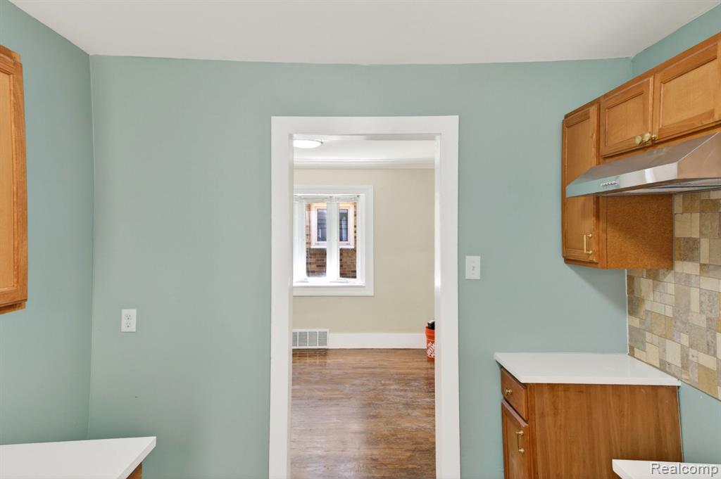 15110 Cruse Street, Detroit, MI 48227 — Photo 8