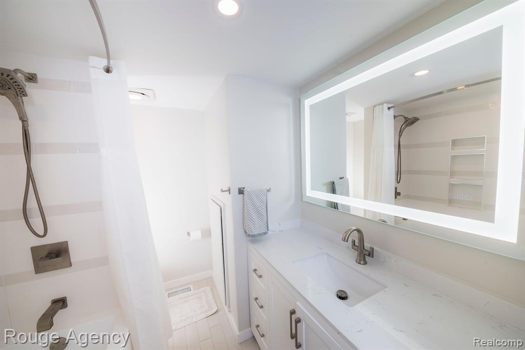 7305 SCENIC RIDGE Drive, Clarkston, MI — Photo 51