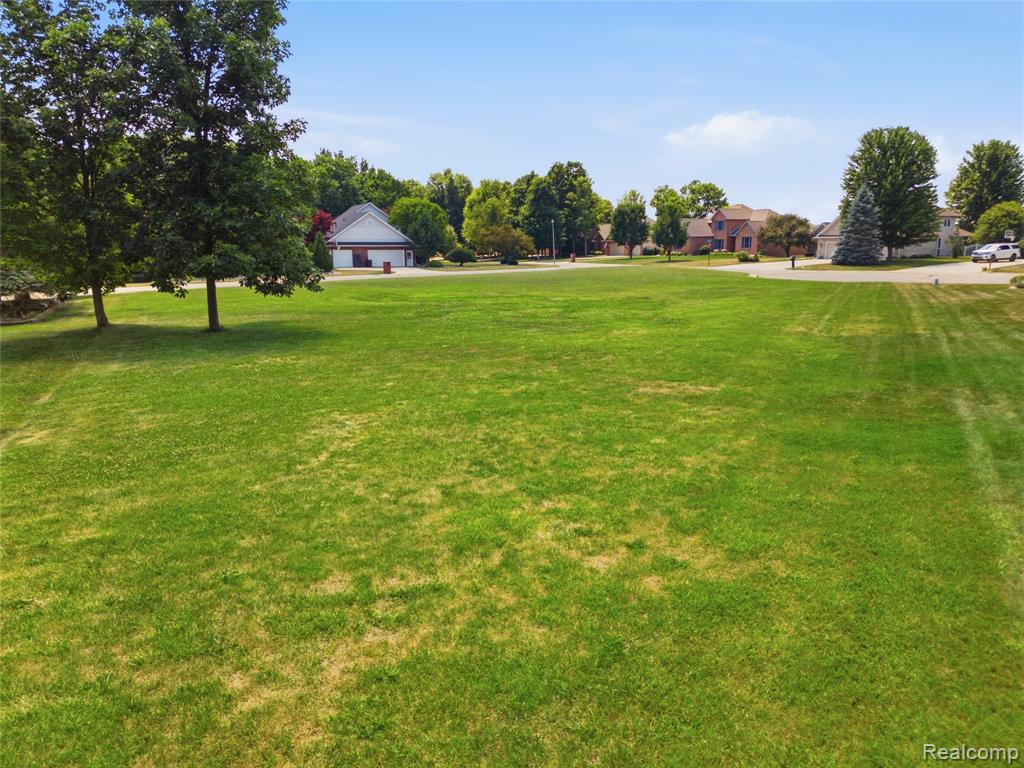 3488 Woodridge Drive, Flushing, MI 48433 — Photo 11