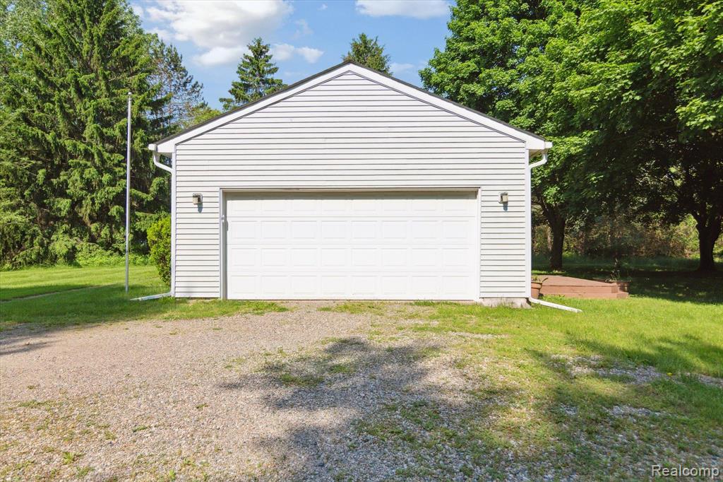 4530 STONE BARN, Milford, MI 48380 — Photo 30