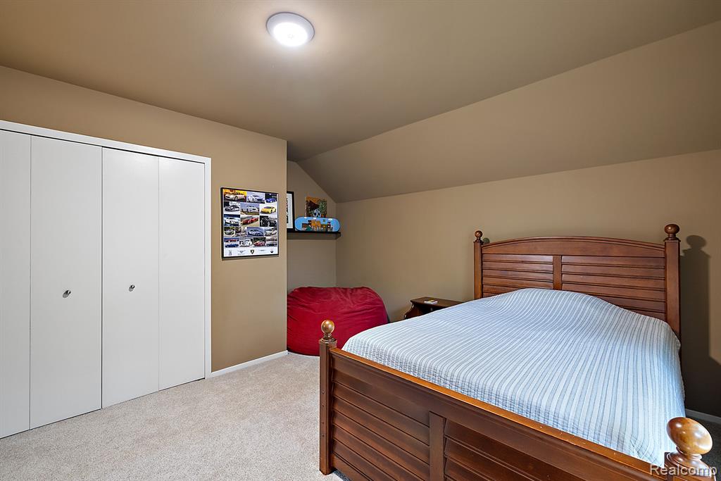 733 LONGFORD Drive, Rochester Hills, MI 48309 — Photo 51