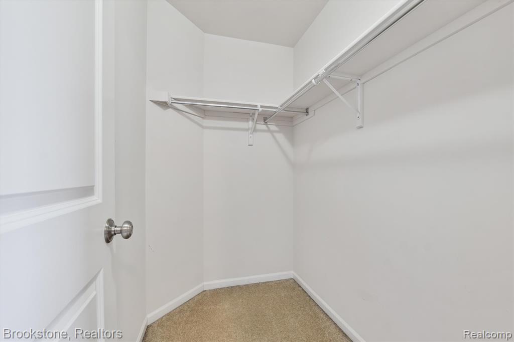 7422 S Village Drive, Clarkston, MI — Photo 34