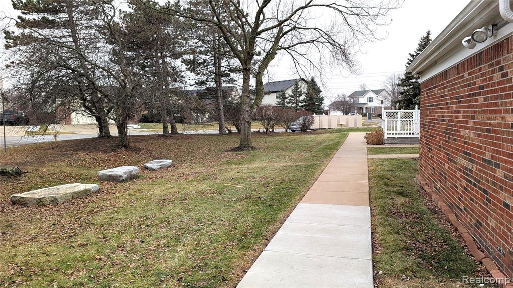 27181 Winchester Street, Brownstown, MI 48183 — Photo 3