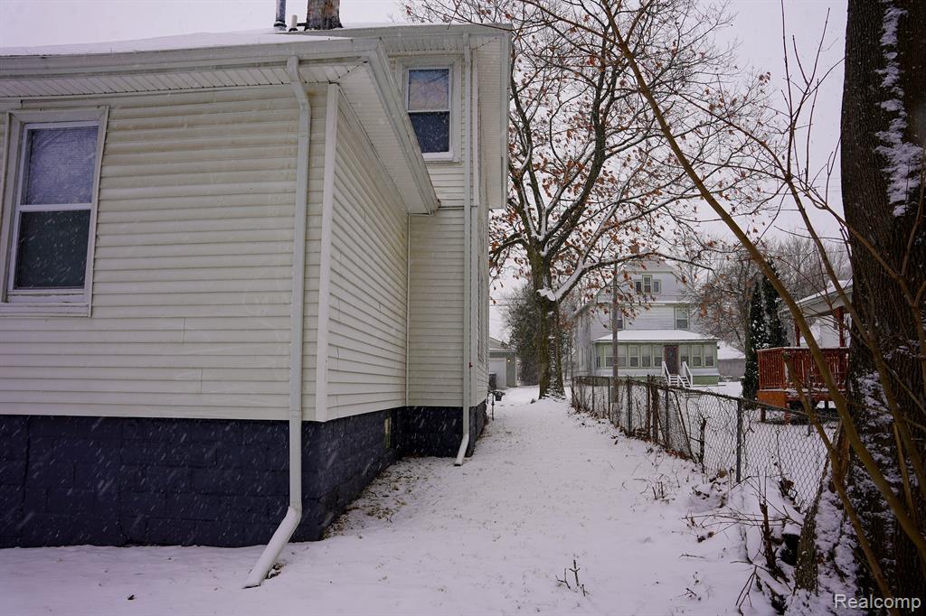81 WILLARD Street, Pontiac, MI 48342 — Photo 52
