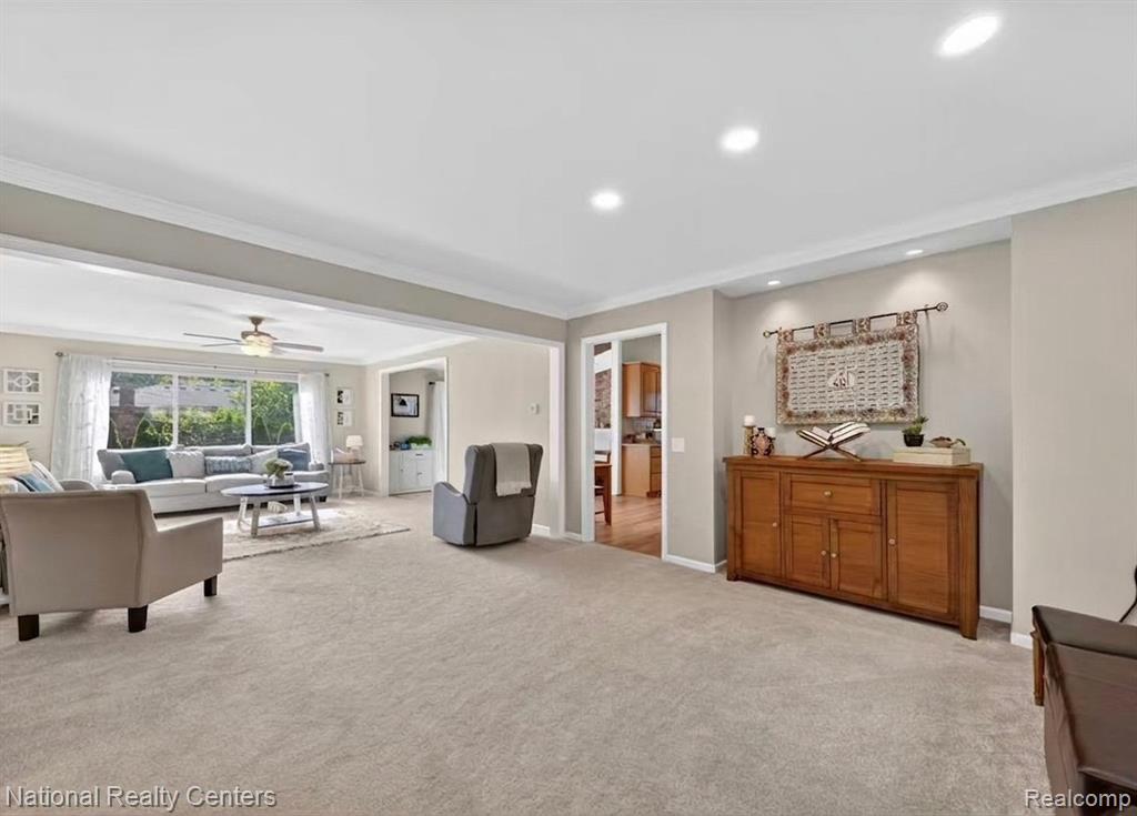 5069 Prentis Drive, Troy, MI 48085 — Photo 2