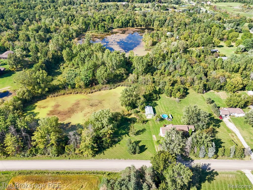 8439 Burpee Road, Grand Blanc, MI 48439 — Photo 49