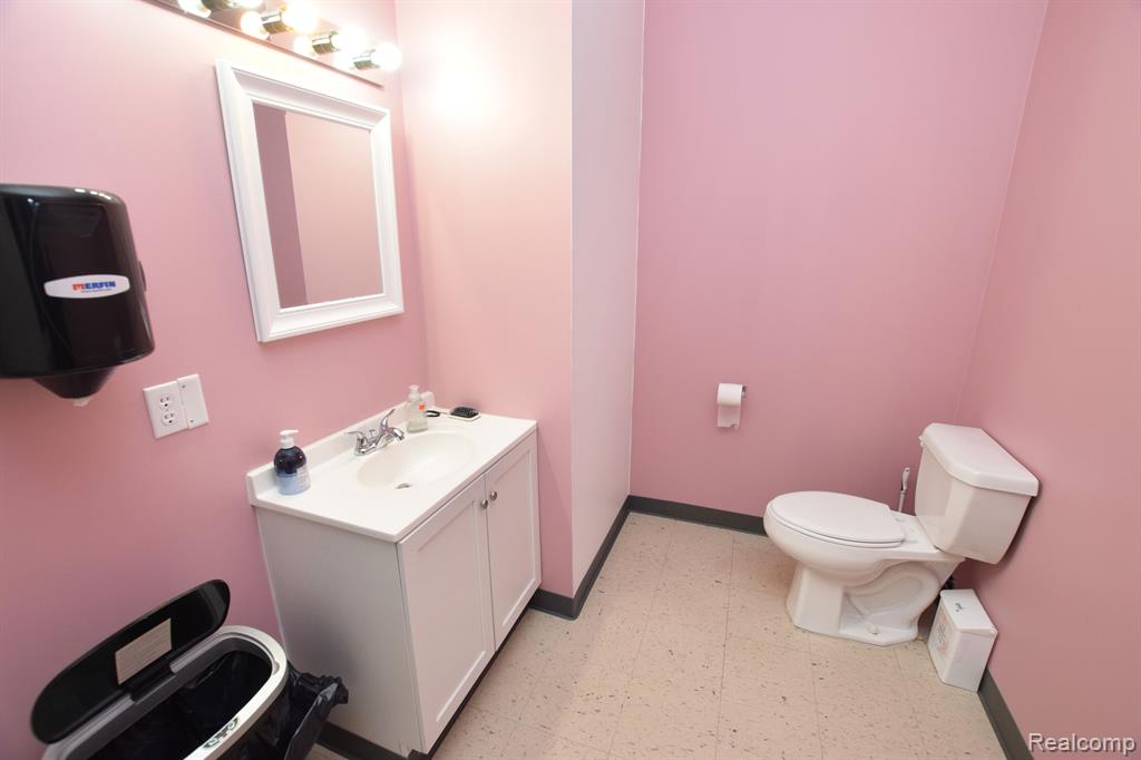 5488 RICHFIELD Road, Flint, MI 48506 — Photo 20