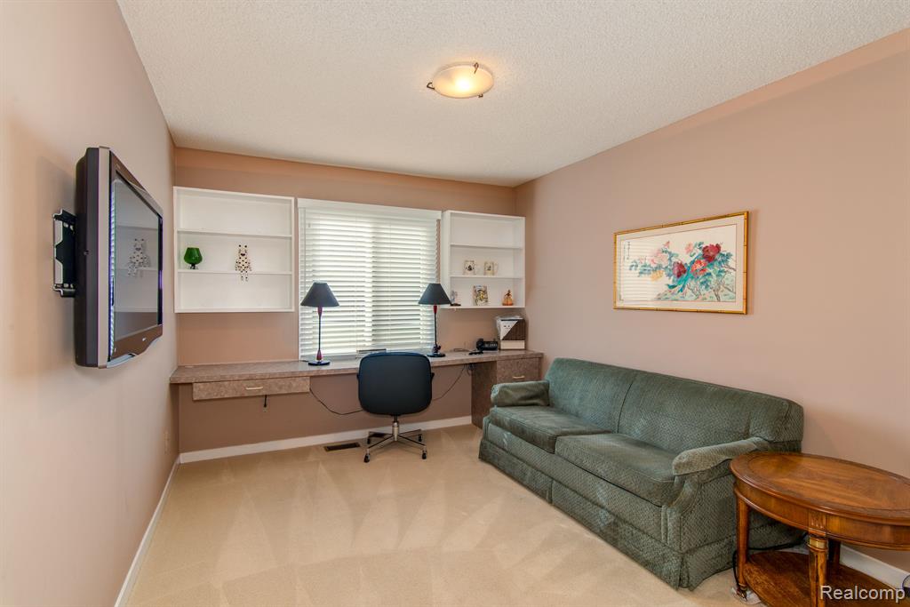 7075 ELMHURST, West Bloomfield, MI — Photo 17