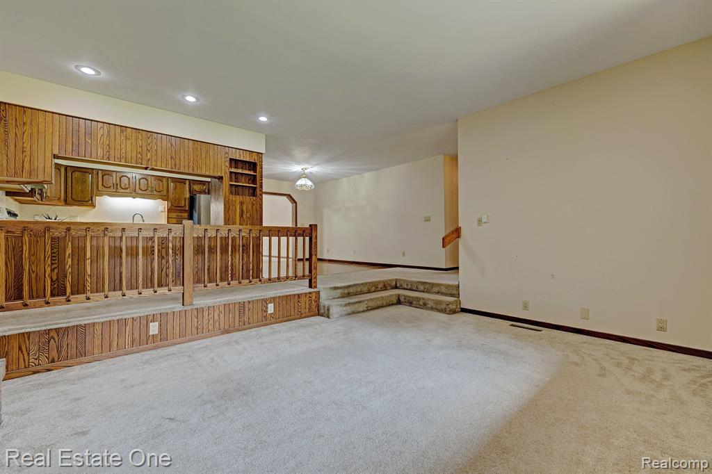 2225 LYNN Road, Sanford, MI 48657 — Photo 32