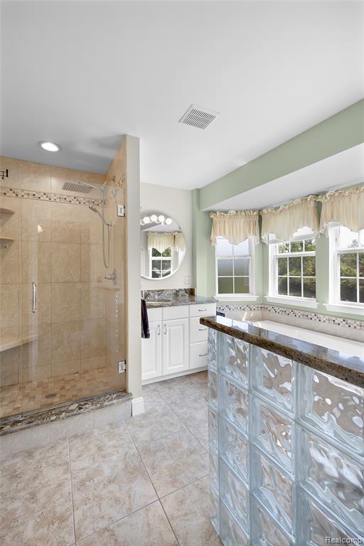 4093 Hunters Circle E, Canton, MI 48188 — Photo 17