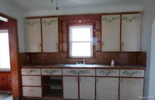 4939 STATE Street, MI — Photo 3