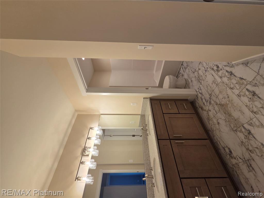 7484 SKYLAR Court, Swartz Creek, MI 48473 — Photo 10