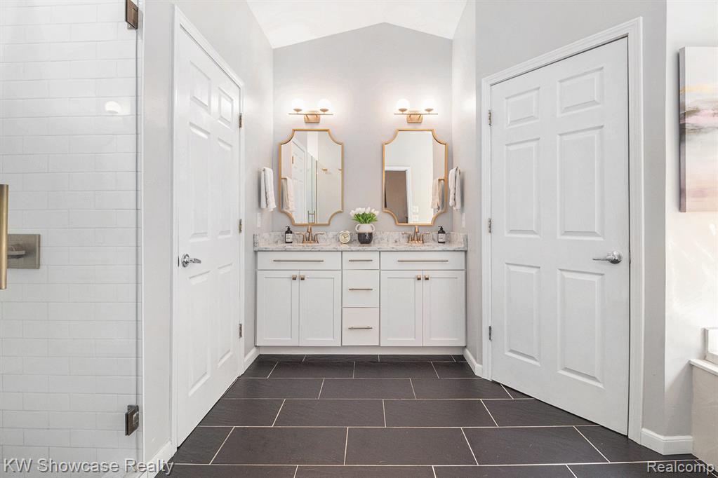 844 Wood Run Court, South Lyon, MI 48178 — Photo 18