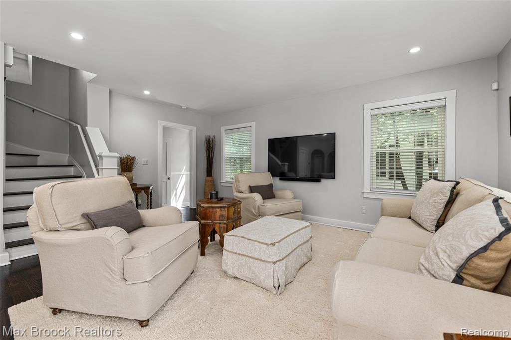 937 Henley Street, Birmingham, MI 48009 — Photo 10
