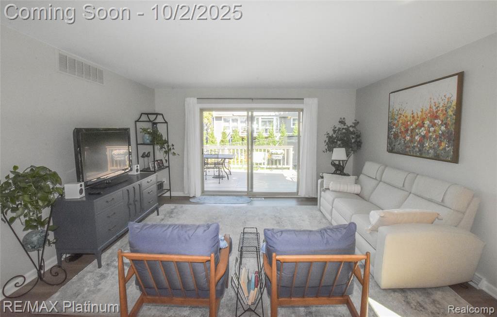8426 Cooley Beach Drive, White Lake, MI — Photo 16
