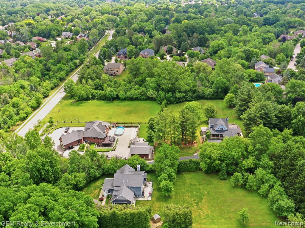 45625 W 9 Mile Road, Novi, MI — Photo 90