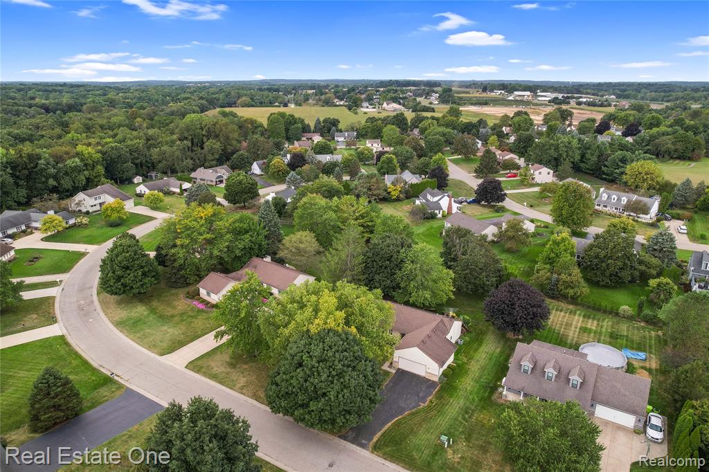 59652 Sunridge Drive, New Hudson, MI 48165 — Photo 40