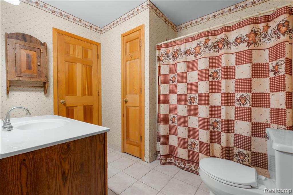 4710 Ormond Road, Davisburg, MI 48350 — Photo 17